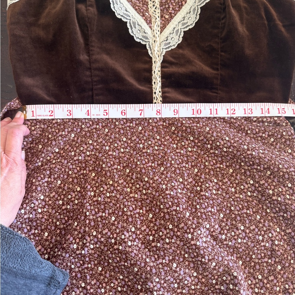 Gunne Sax Floral Dress in Brown and White - Picture 12 of 12